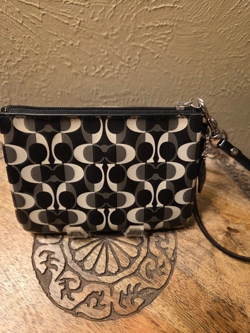 Coach Penelope C Dream Black Signature Wristlet - Black and Cream Pattern